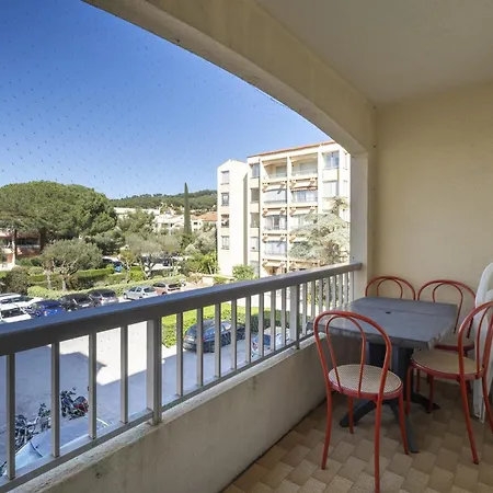 Pour 4 Personnes Apartment Saint-Mandrier-sur-Mer