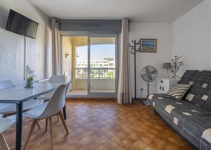 Pour 4 Personnes Apartman *